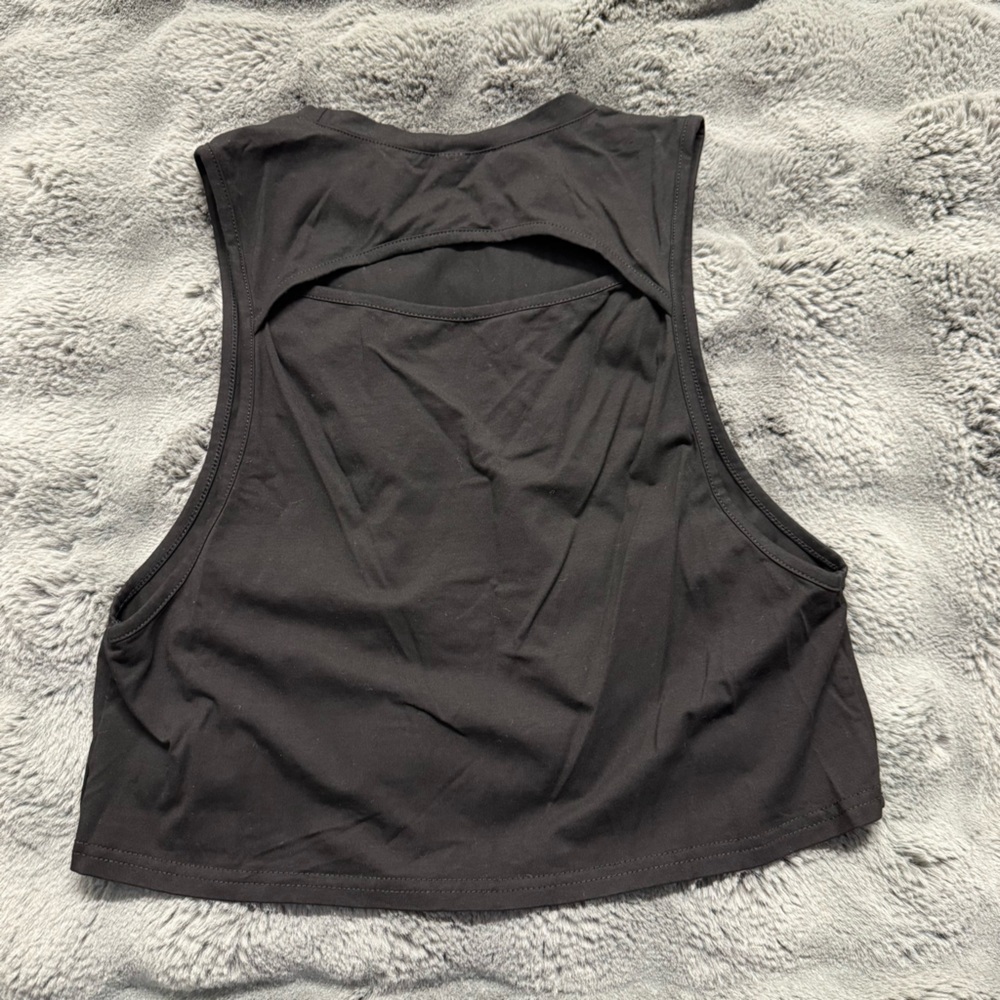 Workout Tank - Picture 3 of 3